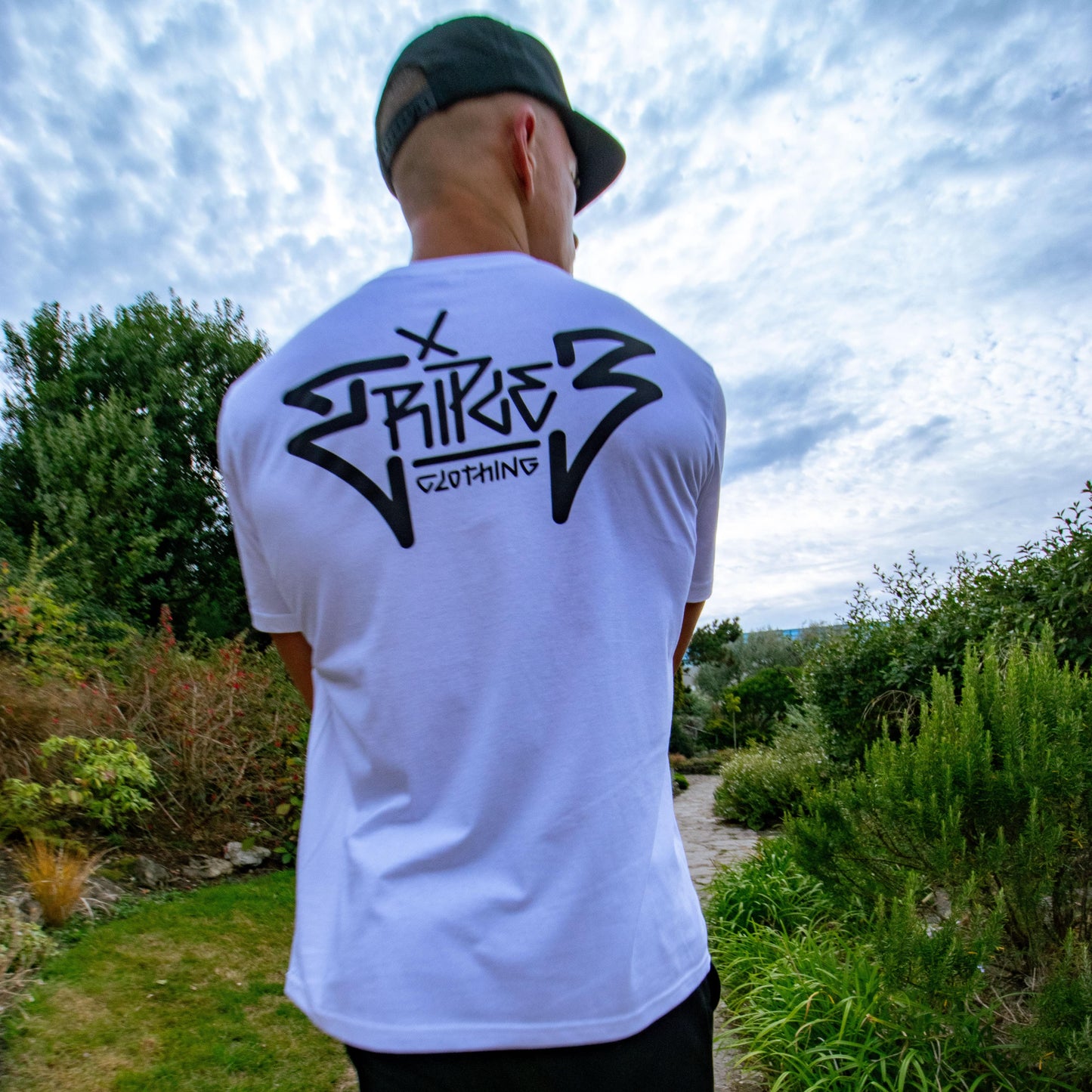 White skate t shirt large back print